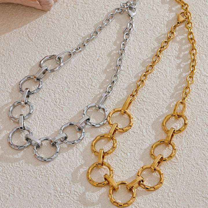 Colar Múltiplas Argolas, folheado em ouro 18K