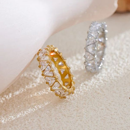 Anel Fashion Cravejado com Zircônia