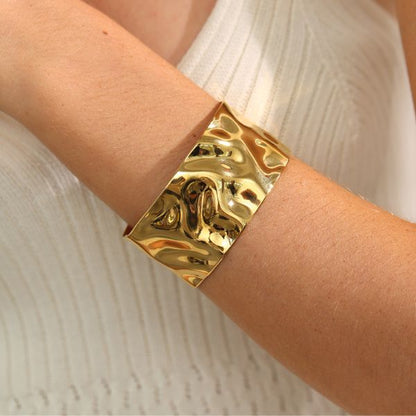 Bracelete Minimalista, banhado em ouro 18K