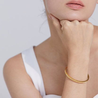 Bracelete Trabalhando com pequenas Zircônios