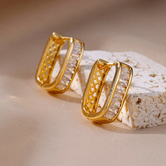 Brinco Click Cravejado folheado em Ouro 18K