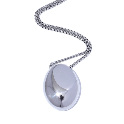 Colar com pingente Oval Longo