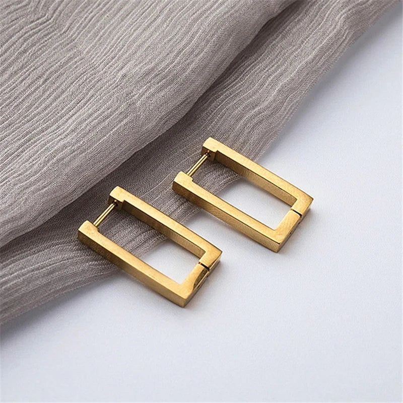 Brinco Click Retangular folheado em ouro 18K