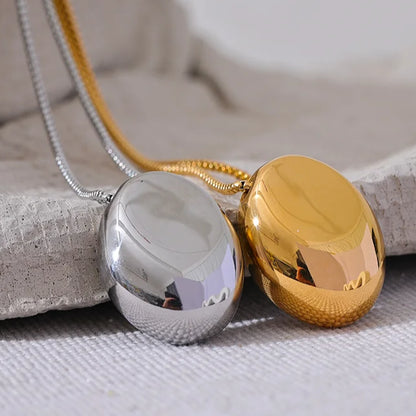 Colar com pingente Oval Longo