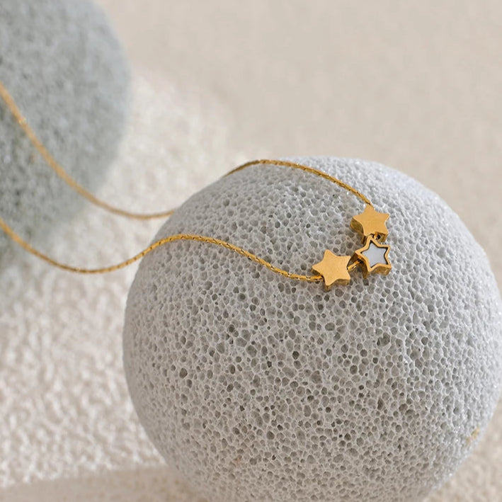 Colar com Três pingentes Estrela, folheado em ouro 18K
